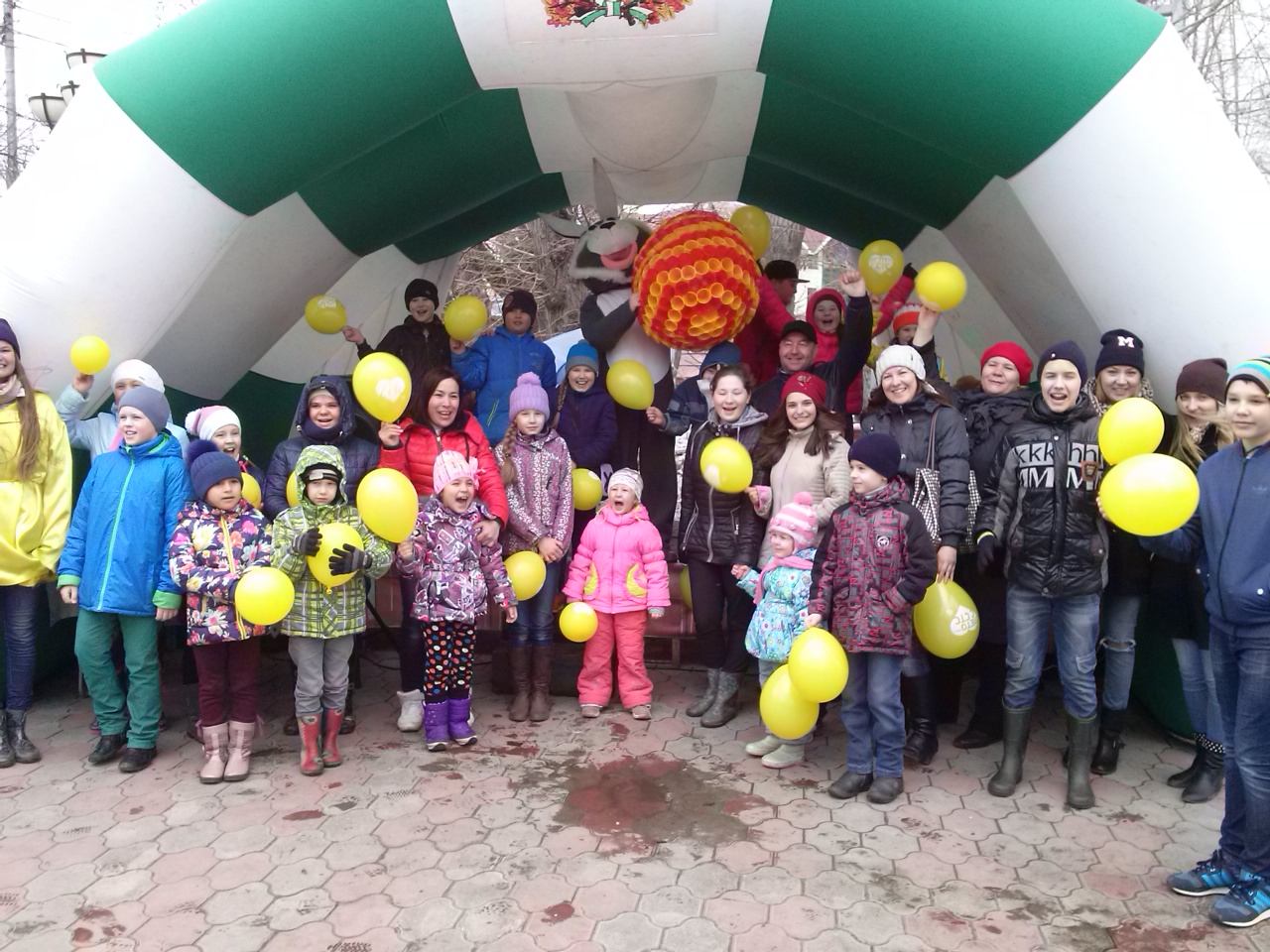 Пасхальные гуляния на Белом озере